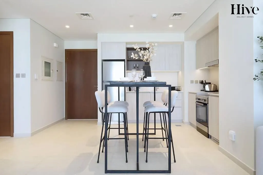 Apartment 1 Bed Apt In Vida Creek Beach Dubai