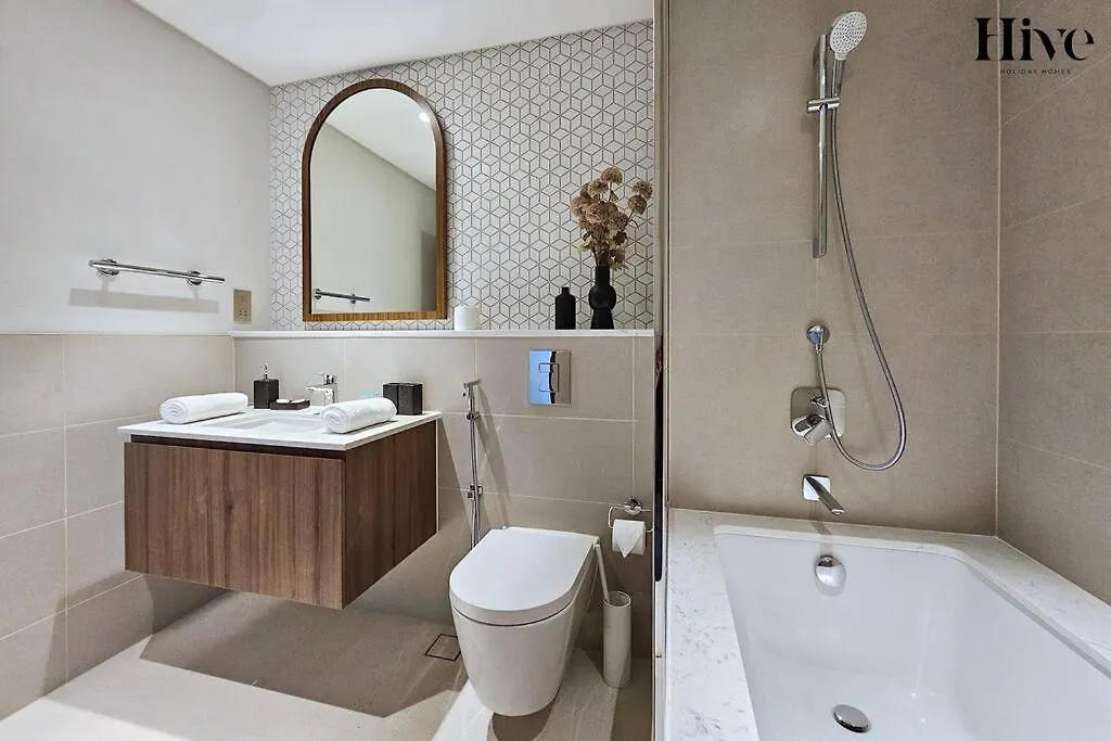 Apartment 1 Bed Apt In Vida Creek Beach Dubai